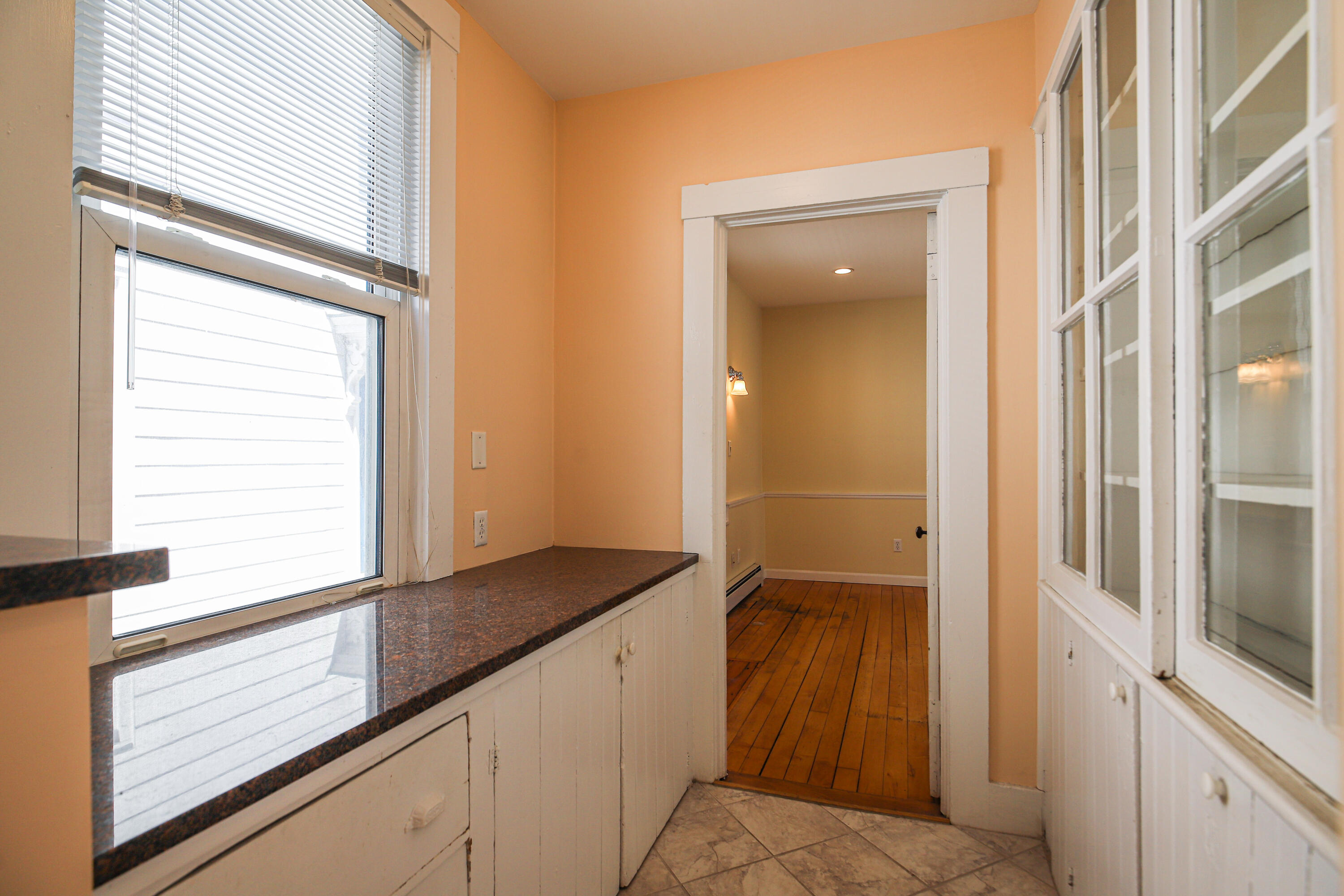 115 Clark Street Portland, ME 04102 - Photo 21 of 72 115 Clark St #1 Portland - 34Hall