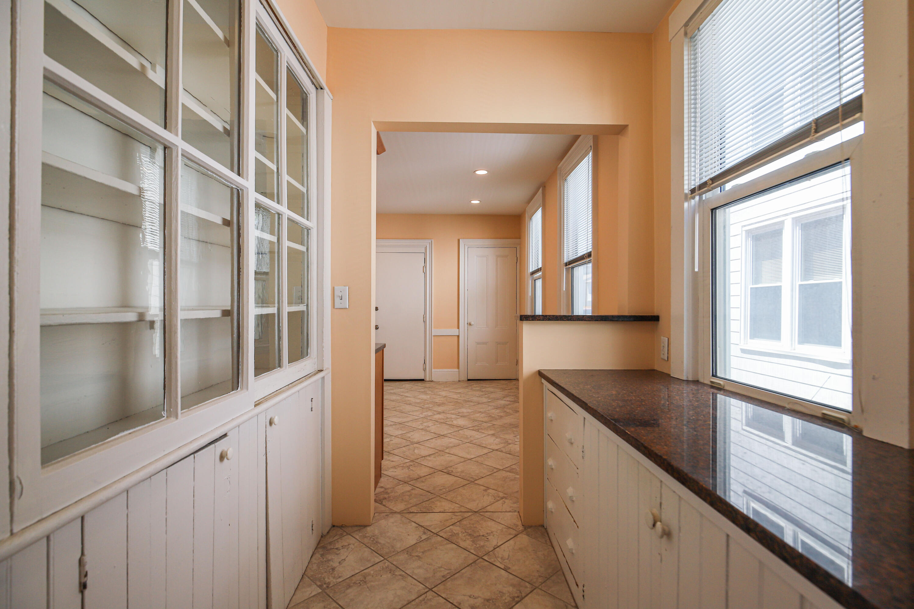 115 Clark Street Portland, ME 04102 - Photo 22 of 72 115 Clark St #1 Portland - 37Hall