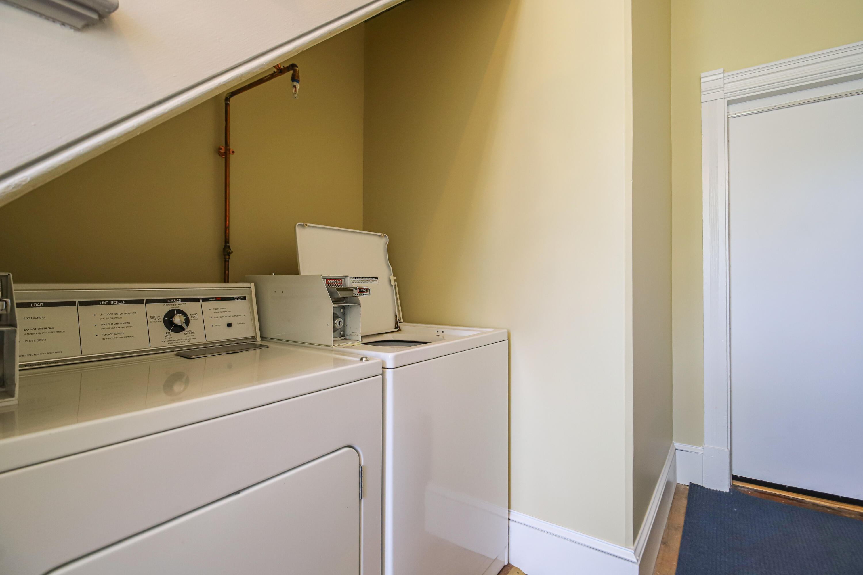 115 Clark Street Portland, ME 04102 - Photo 6 of 72 115 Clark St #1 Portland - 8Hall