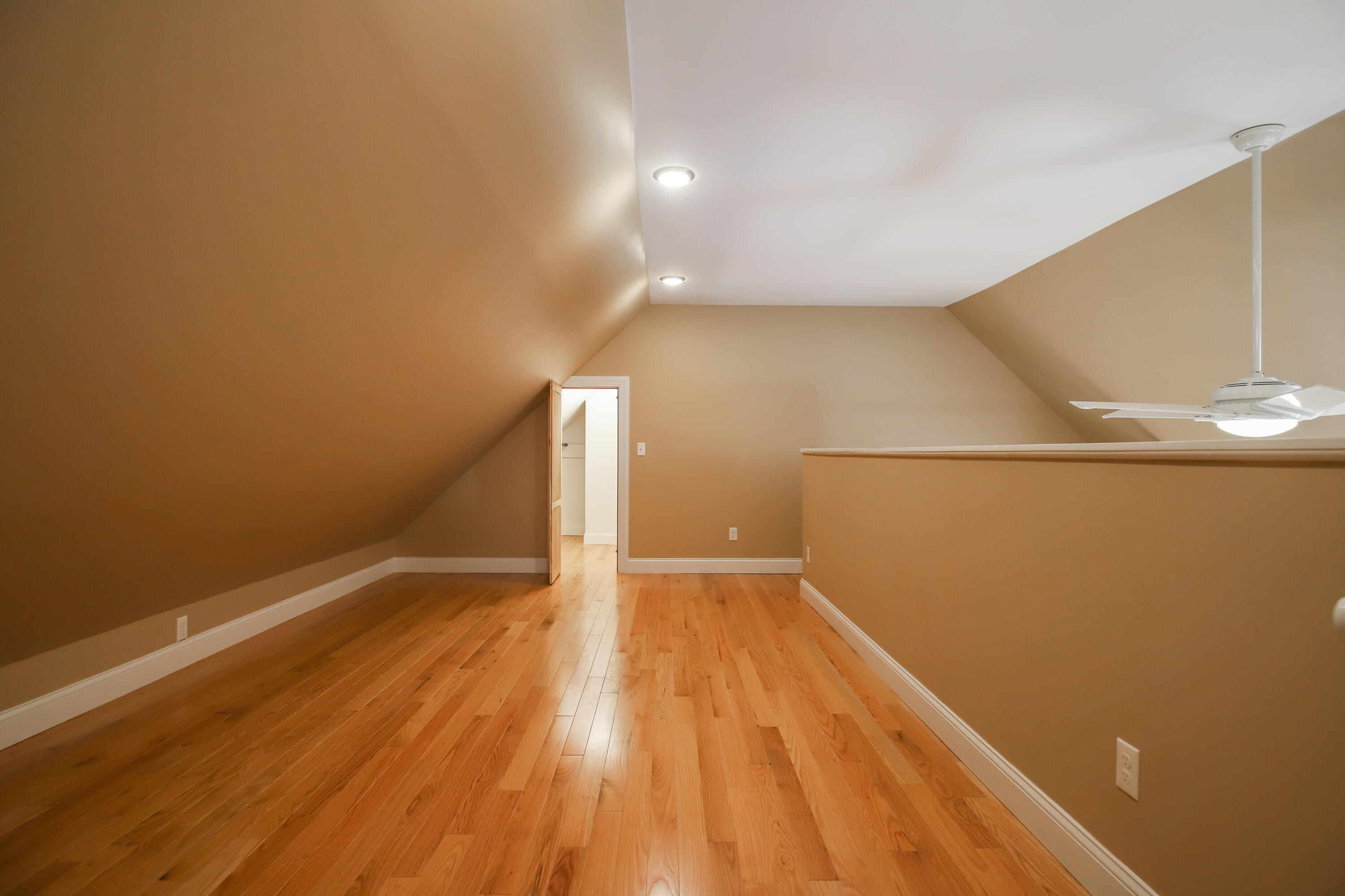 115 Clark Street Portland, ME 04102 - Photo 65 of 72 115 Clark St #3 Portland - 33Loft