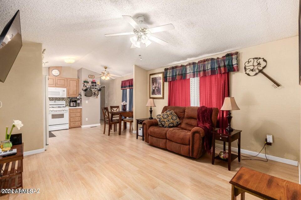 4315 North Flowing Wells Road, Unit 76 Tucson, AZ 85705 - Photo 8 of 26 6