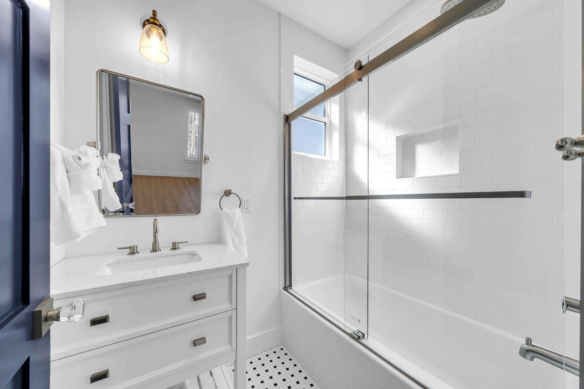 129 Osprey Lane Santa Rosa Beach, FL 32459 - Photo 28 of 31 ensuite bathroom for bedroom 2