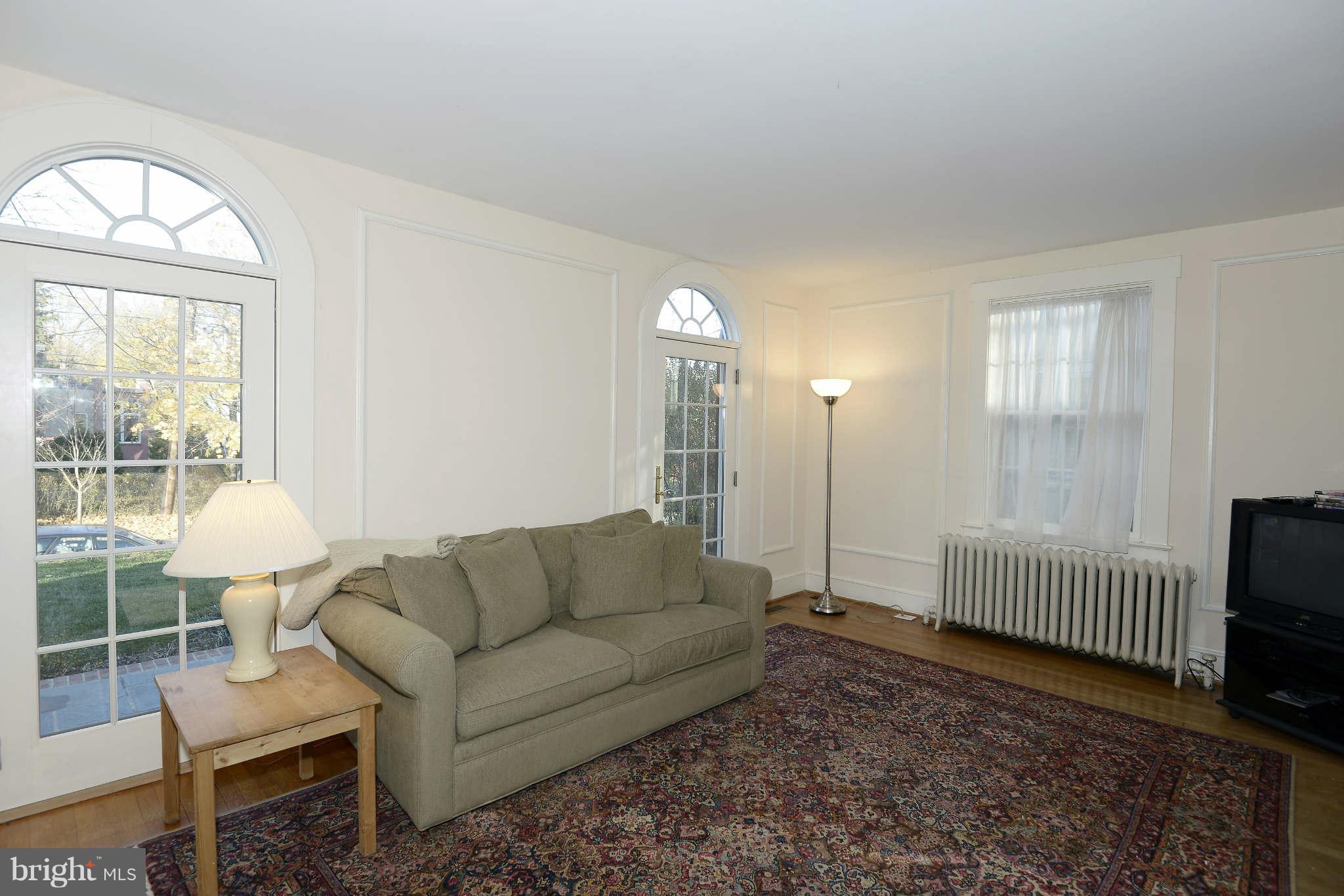 3934 Legation Street Northwest Washington, DC 20015 - Photo 3 of 16 Living Room