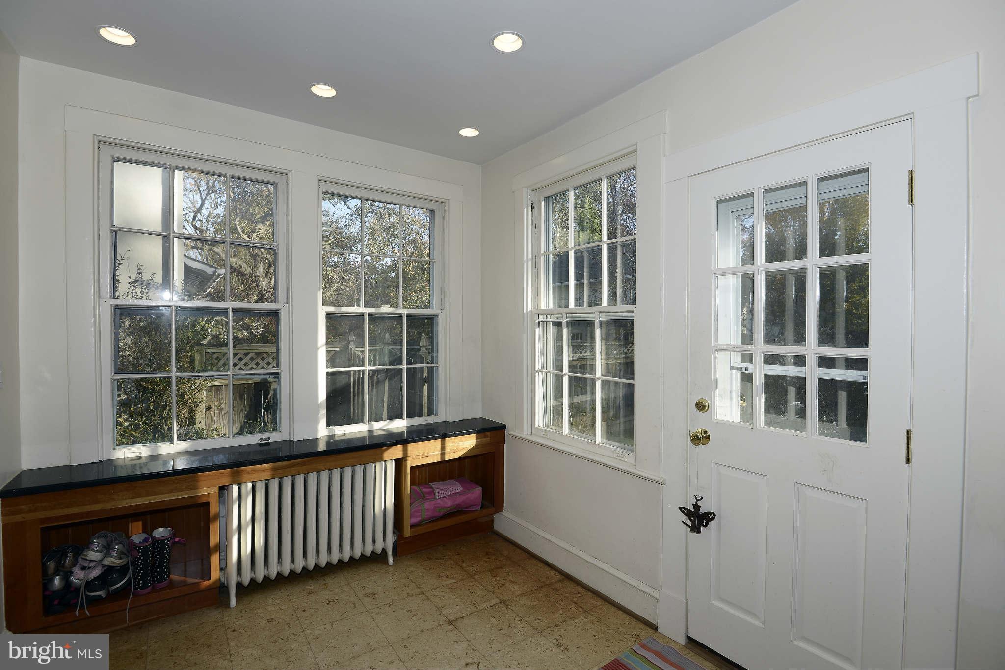 3934 Legation Street Northwest Washington, DC 20015 - Photo 8 of 16 Breakfast Room