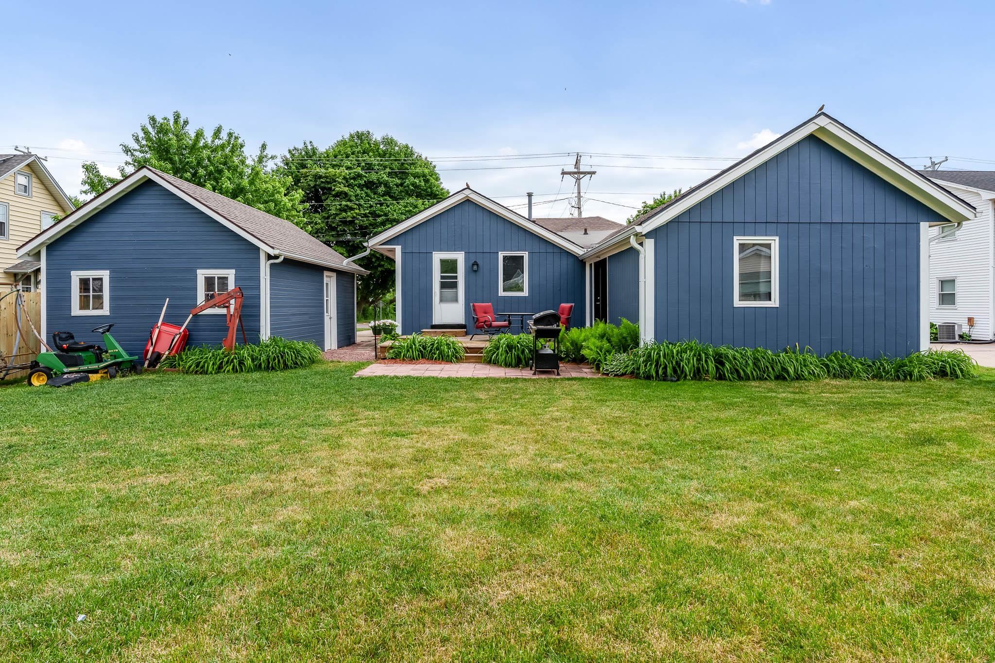 320 East Street Clinton, WI 53525 - Photo 9 of 40