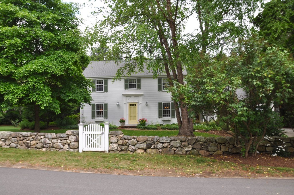 12 Old Farm Road Dover, MA 02030 - Photo 1 of 1