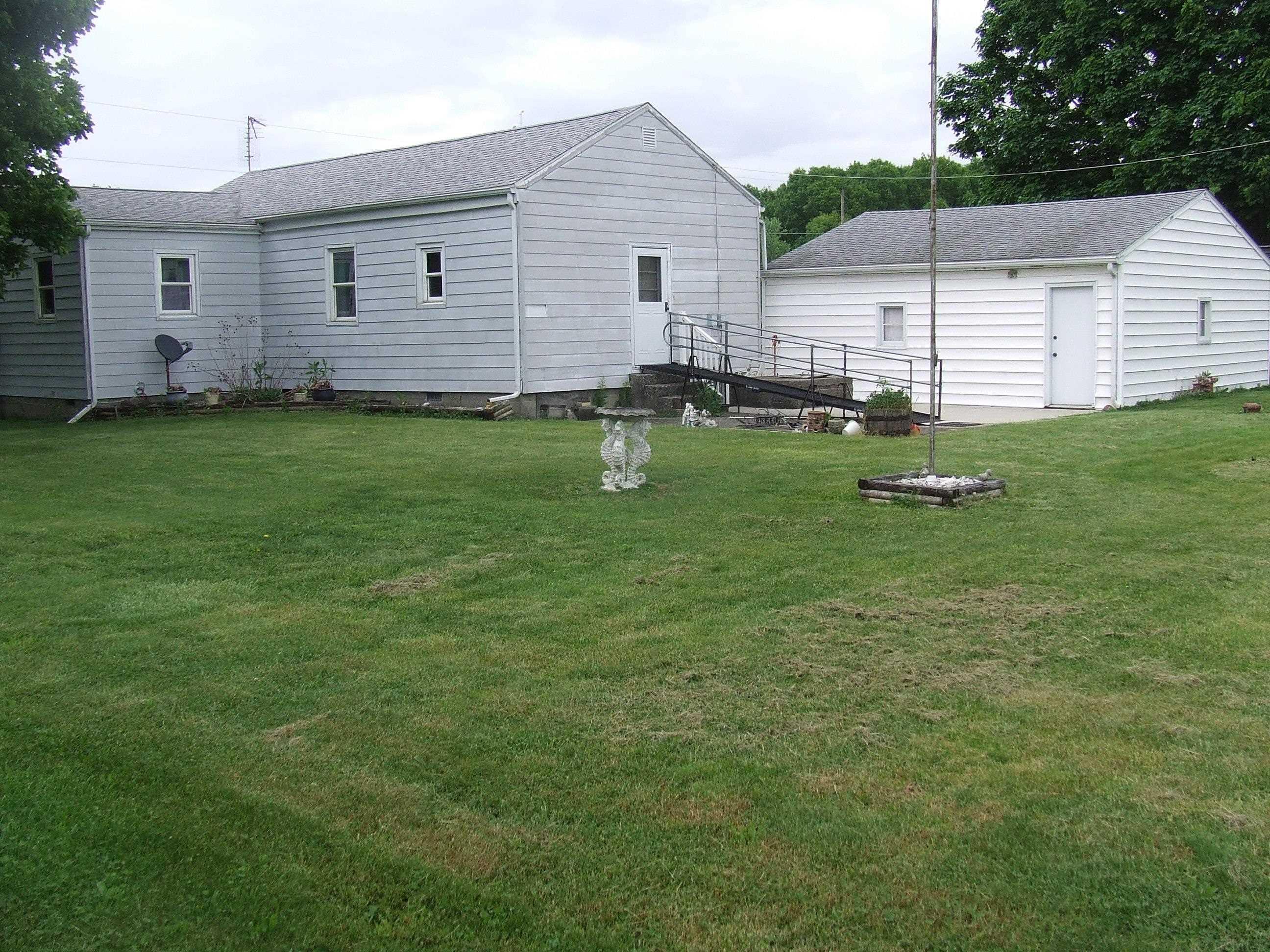 1275 Waterworks Road Huntington, IN 46750 - Photo 2 of 11 Gallery Image 2