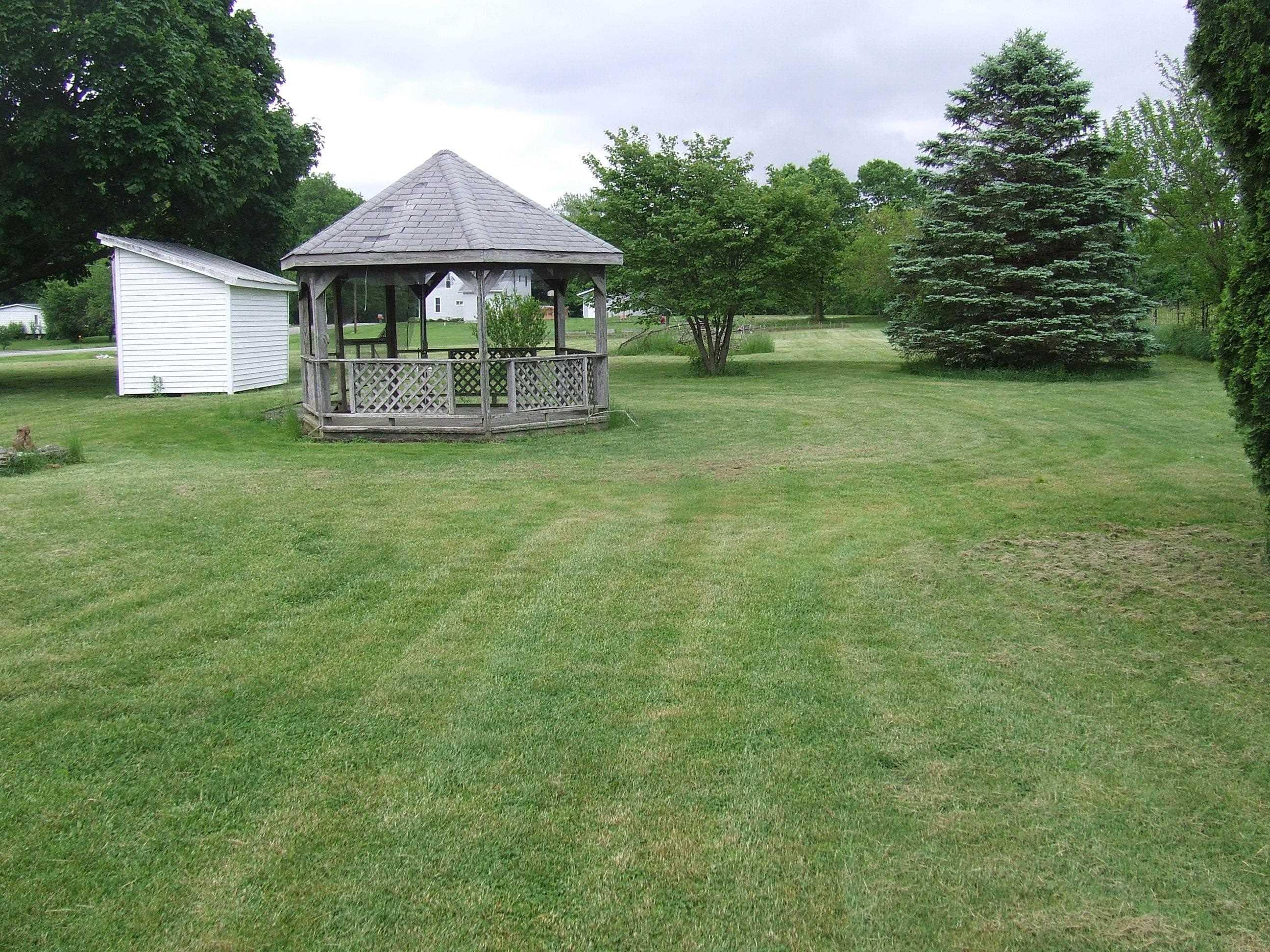 1275 Waterworks Road Huntington, IN 46750 - Photo 3 of 11 Gallery Image 3
