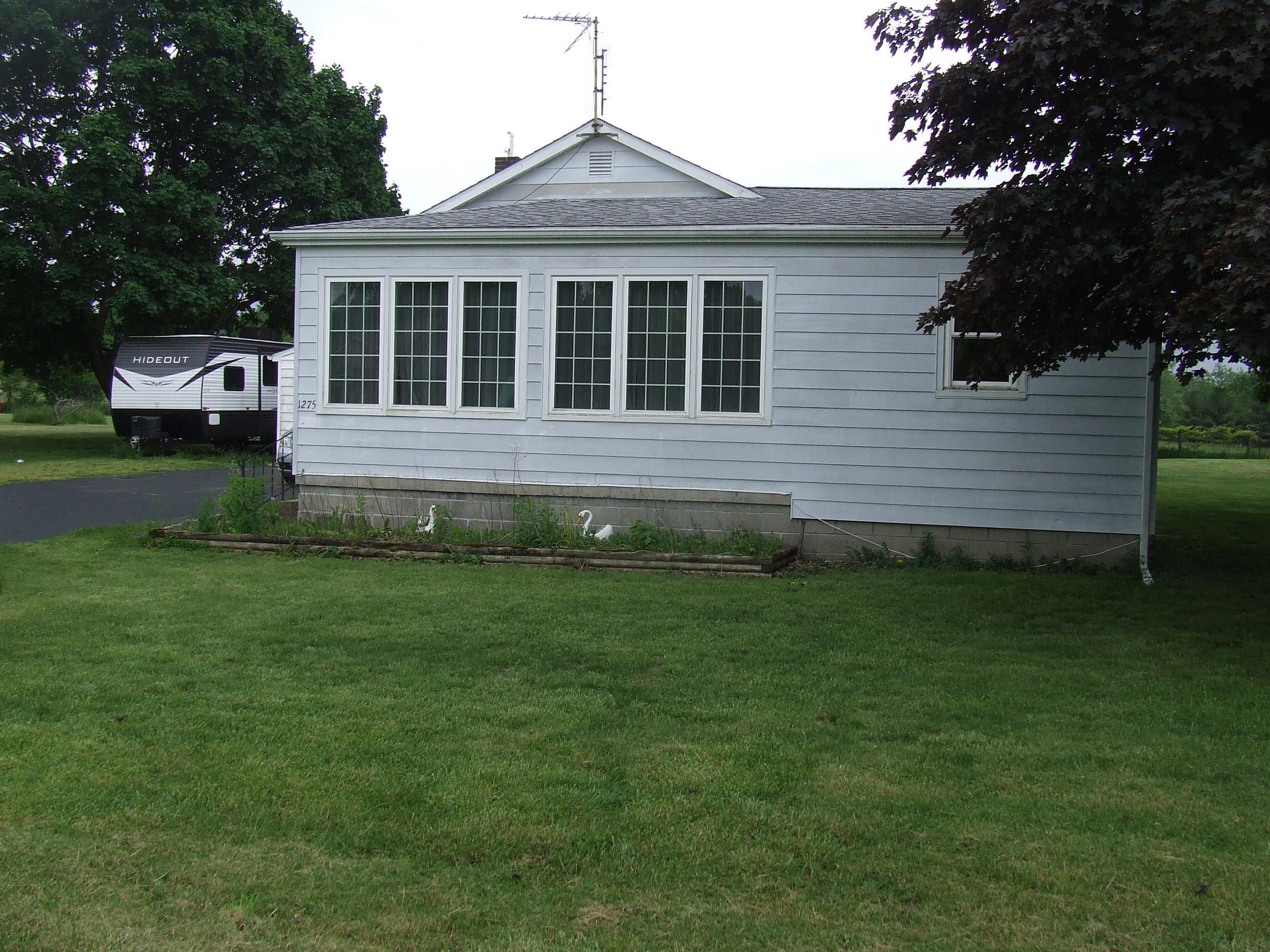 1275 Waterworks Road Huntington, IN 46750 - Photo 5 of 11 Gallery Image 5