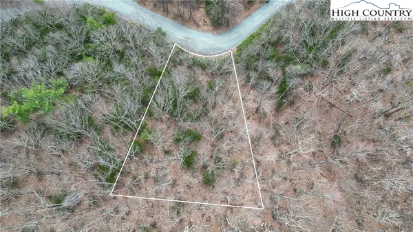 $15,000 | 148 Rhododendron Drive, Beech Mountain, NC 28604