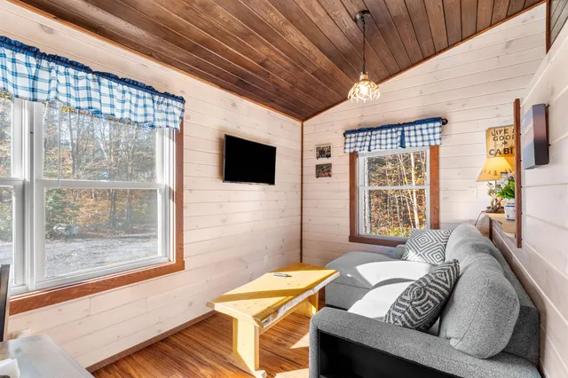 $400,000 | 17 South Hill Drive, Lempster, NH 03605