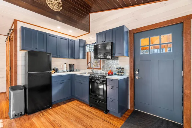 $400,000 | 17 South Hill Drive, Lempster, NH 03605