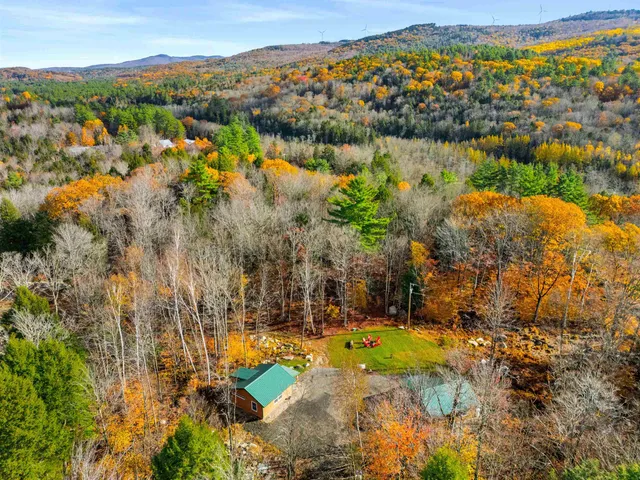 $400,000 | 17 South Hill Drive, Lempster, NH 03605