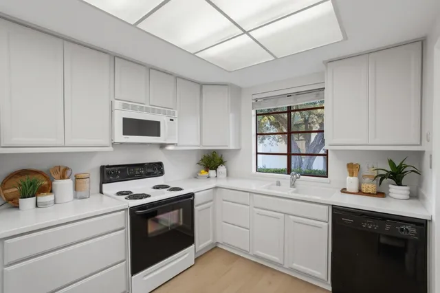 $422,500 | 5092 Cribari Place, San Jose, CA 95135