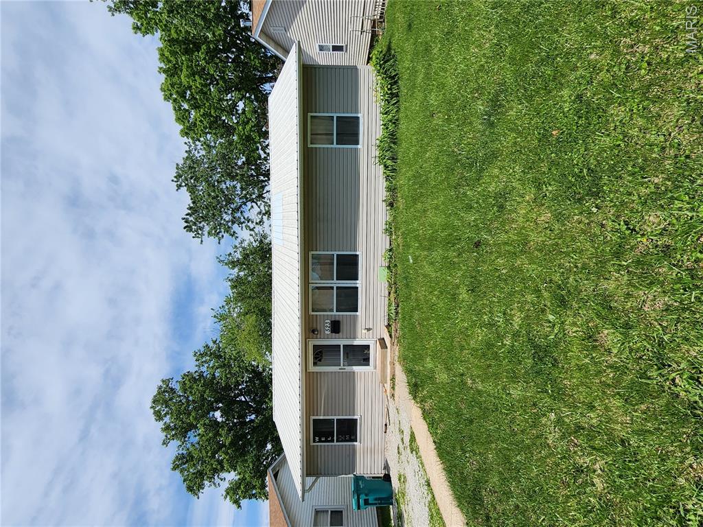 523 Elmont Road Sullivan, MO 63080 - Photo 2 of 23