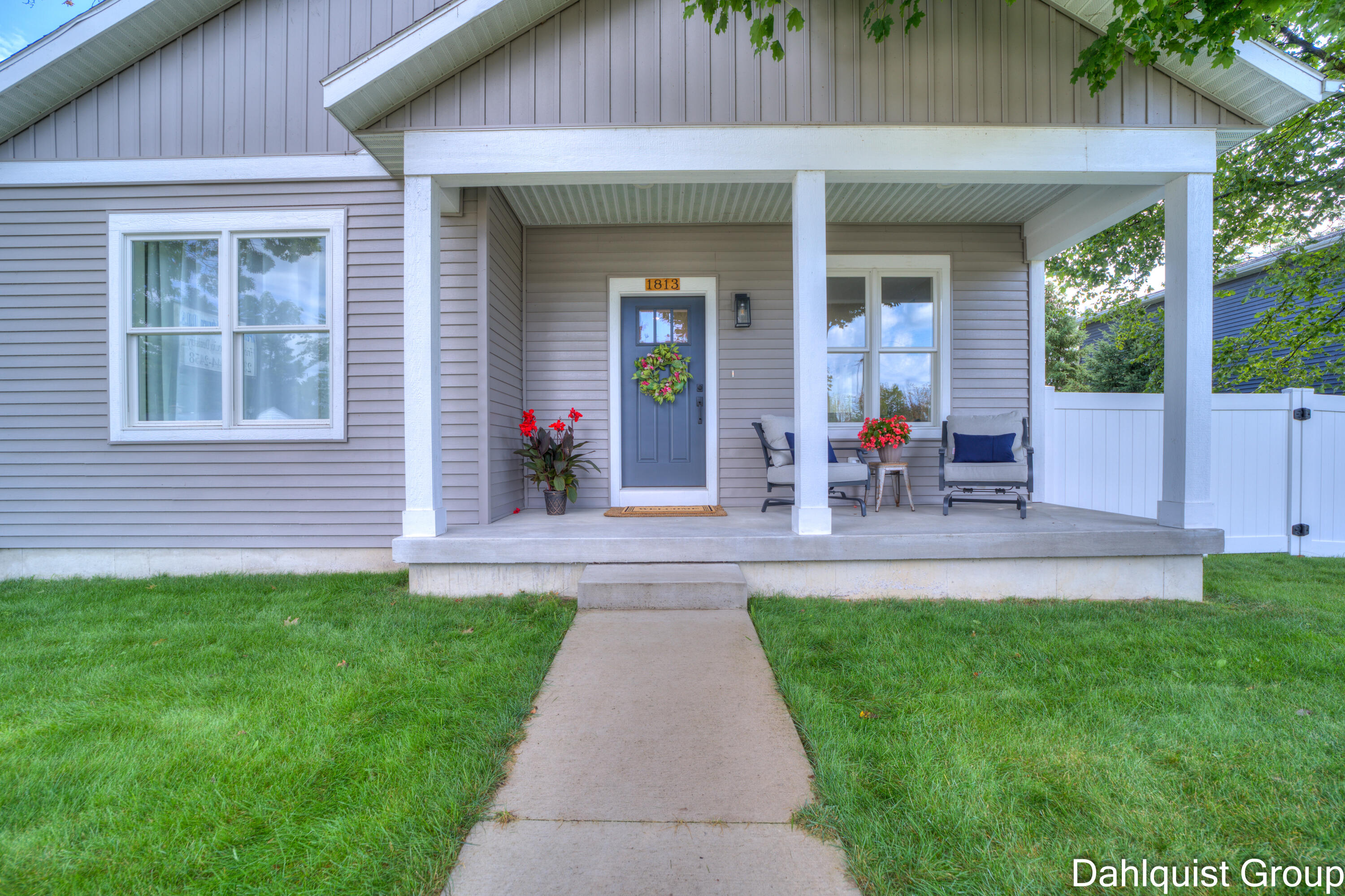 1813 Ruddiman Drive Muskegon, MI 49445 - Photo 8 of 109 1813 Ruddiman (8 of 110)
