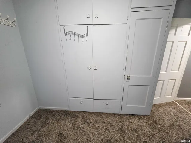 $84,500 | 1037 East 3rd Street, Flora, IL 62839