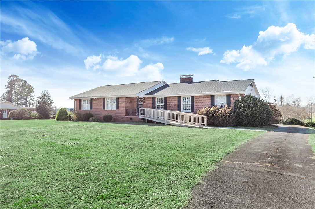 702 Quincy Road Seneca, SC 29678 - Photo 1 of 31 Gallery Image 1