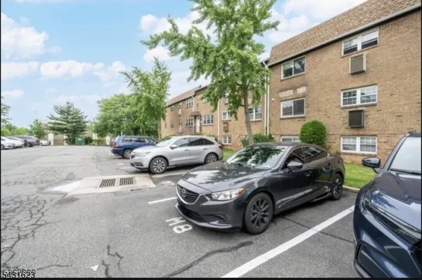 $2,200 | 392 College Drive, Edison, NJ 08817