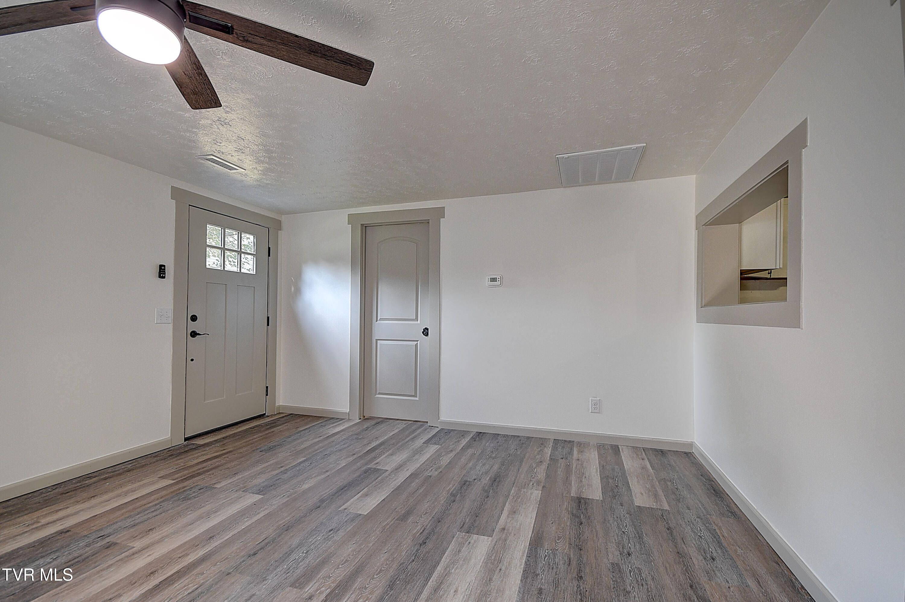 205 Chadwell Road Kingsport, TN 37660 - Photo 27 of 38 27-print-205 Chadwell CP-24