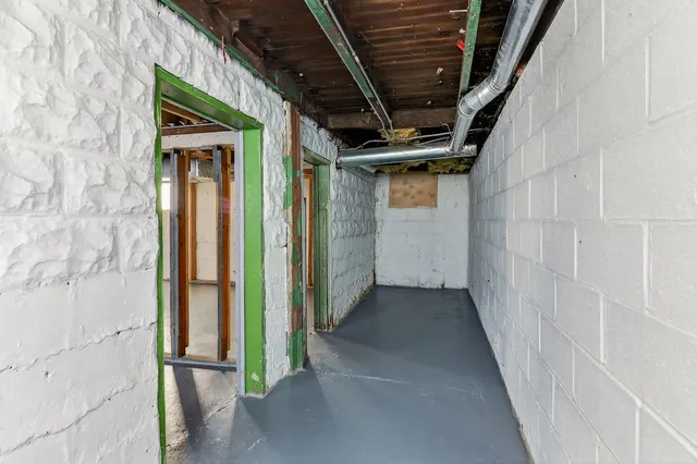 $220,000 | 1800 Cora Street, Crest Hill, IL 60403