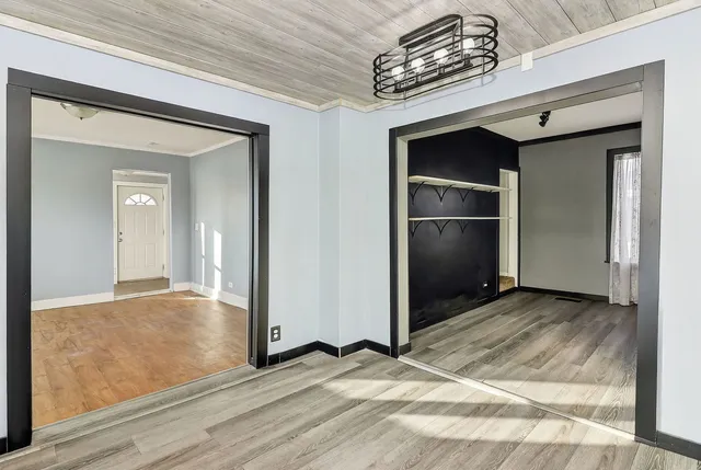 $220,000 | 1800 Cora Street, Crest Hill, IL 60403