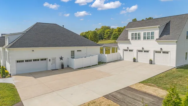 $2,350,000 | 2912 Spanntown Road, Arrington, TN 37014