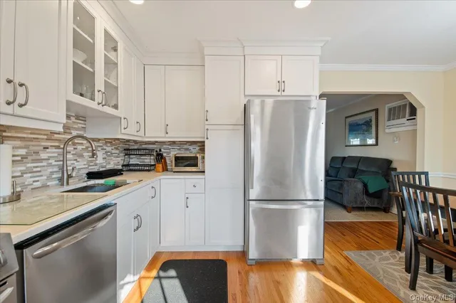 $929,000 | 132 East Cherry Street, Floral Park, NY 11001