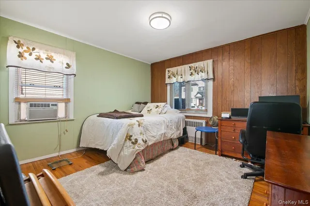 $929,000 | 132 East Cherry Street, Floral Park, NY 11001