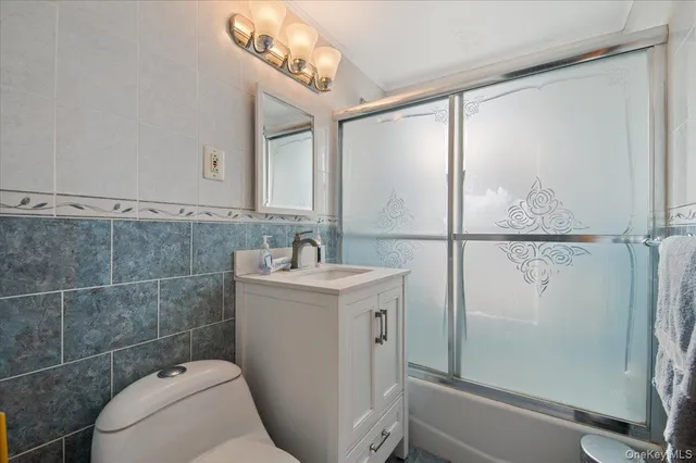 $929,000 | 132 East Cherry Street, Floral Park, NY 11001