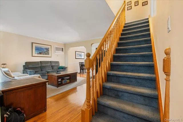 $929,000 | 132 East Cherry Street, Floral Park, NY 11001