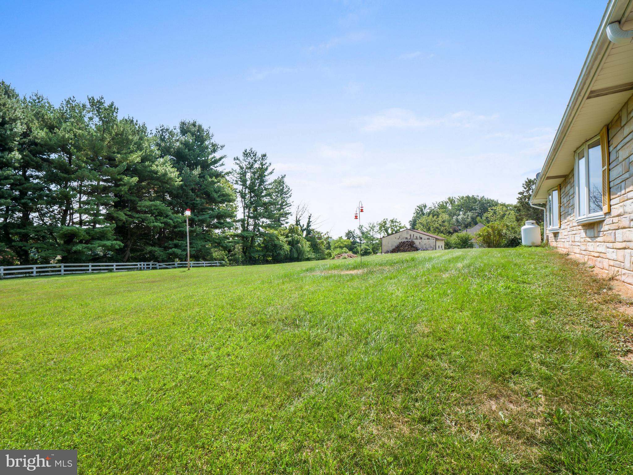 8477 Lees Ridge Road Warrenton, VA 20186 - Photo 5 of 25 Gallery Image 5