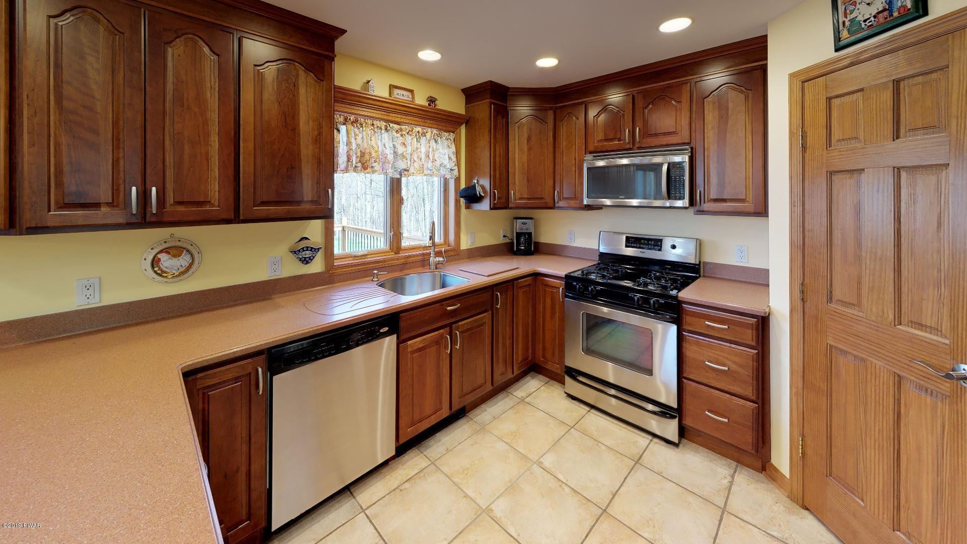231 Springbrook Road Shohola, PA 18458 - Photo 9 of 35 Kitchen 2
