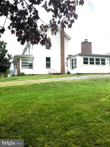 $1,700 | 698 Wetzel Road, Woodstock, VA 22664