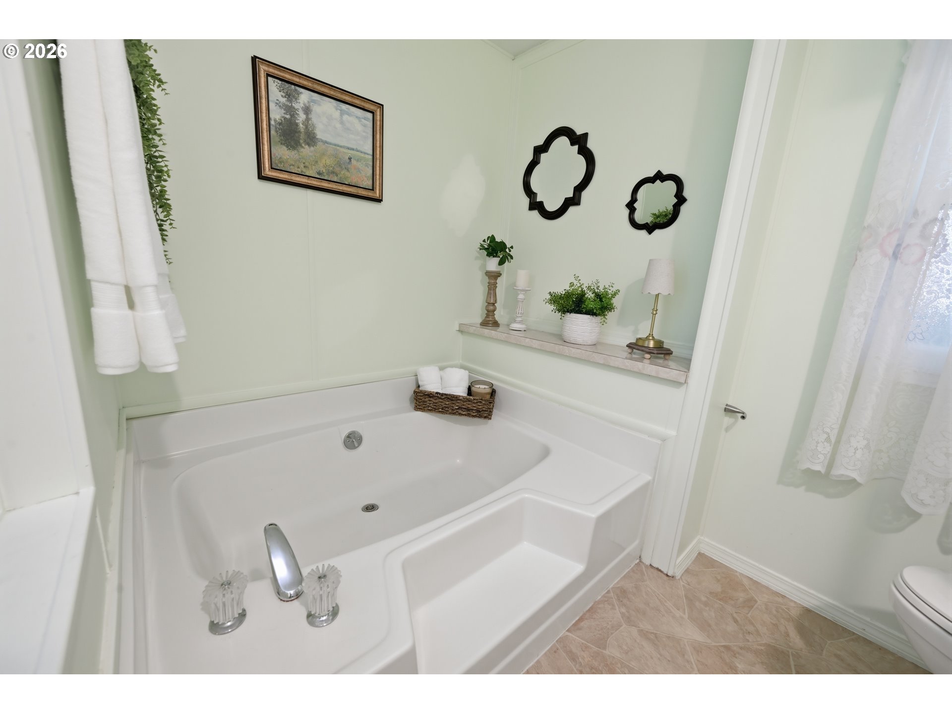 658 South 57th Street, Unit 35 Springfield, OR 97478 - Photo 25 of 35 Attached Bathroom #2