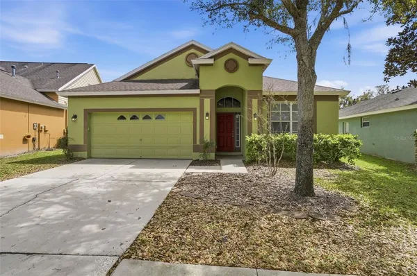 $369,900 | 6407 Bridgecrest Drive, Lithia, FL 33547