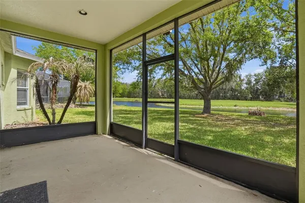 $369,900 | 6407 Bridgecrest Drive, Lithia, FL 33547