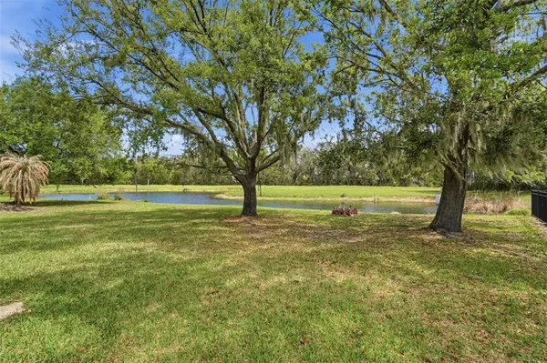 $369,900 | 6407 Bridgecrest Drive, Lithia, FL 33547