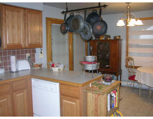 279 Bumstead Road Monson, MA 01057 - Photo 6 of 11