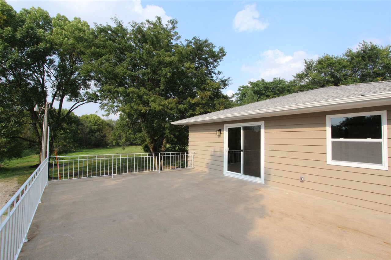 4200 Blairs Ferry Road Northeast Cedar Rapids, IA 52411 - Photo 4 of 15 Gallery Image 4