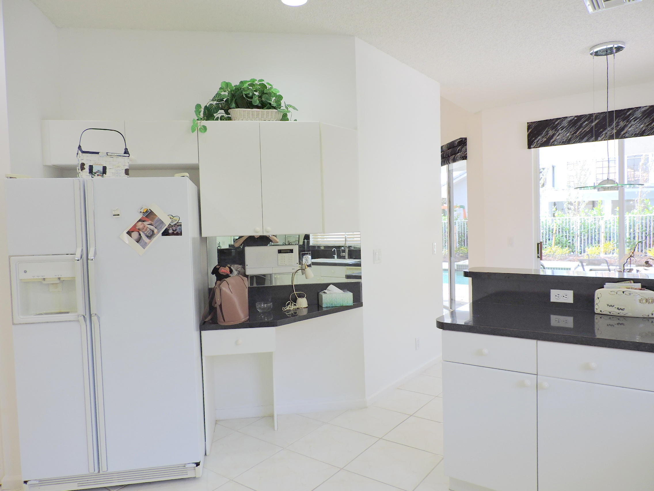 7610 La Corniche Circle Boca Raton, FL 33433 - Photo 15 of 44 Kitchen