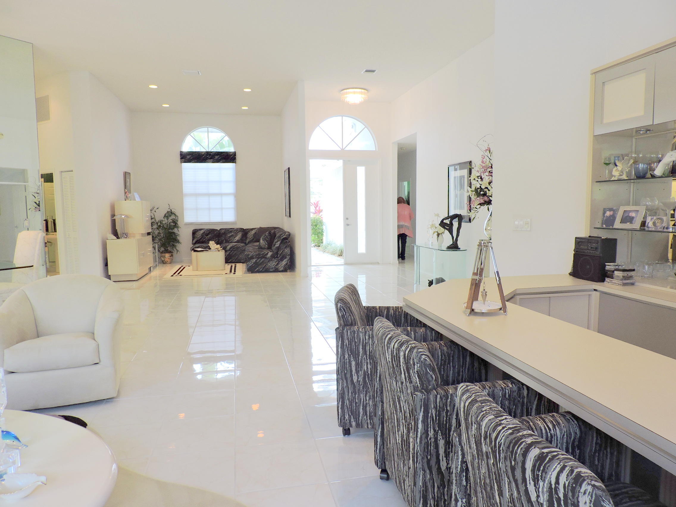 7610 La Corniche Circle Boca Raton, FL 33433 - Photo 10 of 44 Living Room