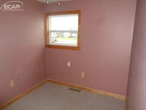 7100 West Frances Road Clio, MI 48420 - Photo 8 of 12 20453326-7.JPG