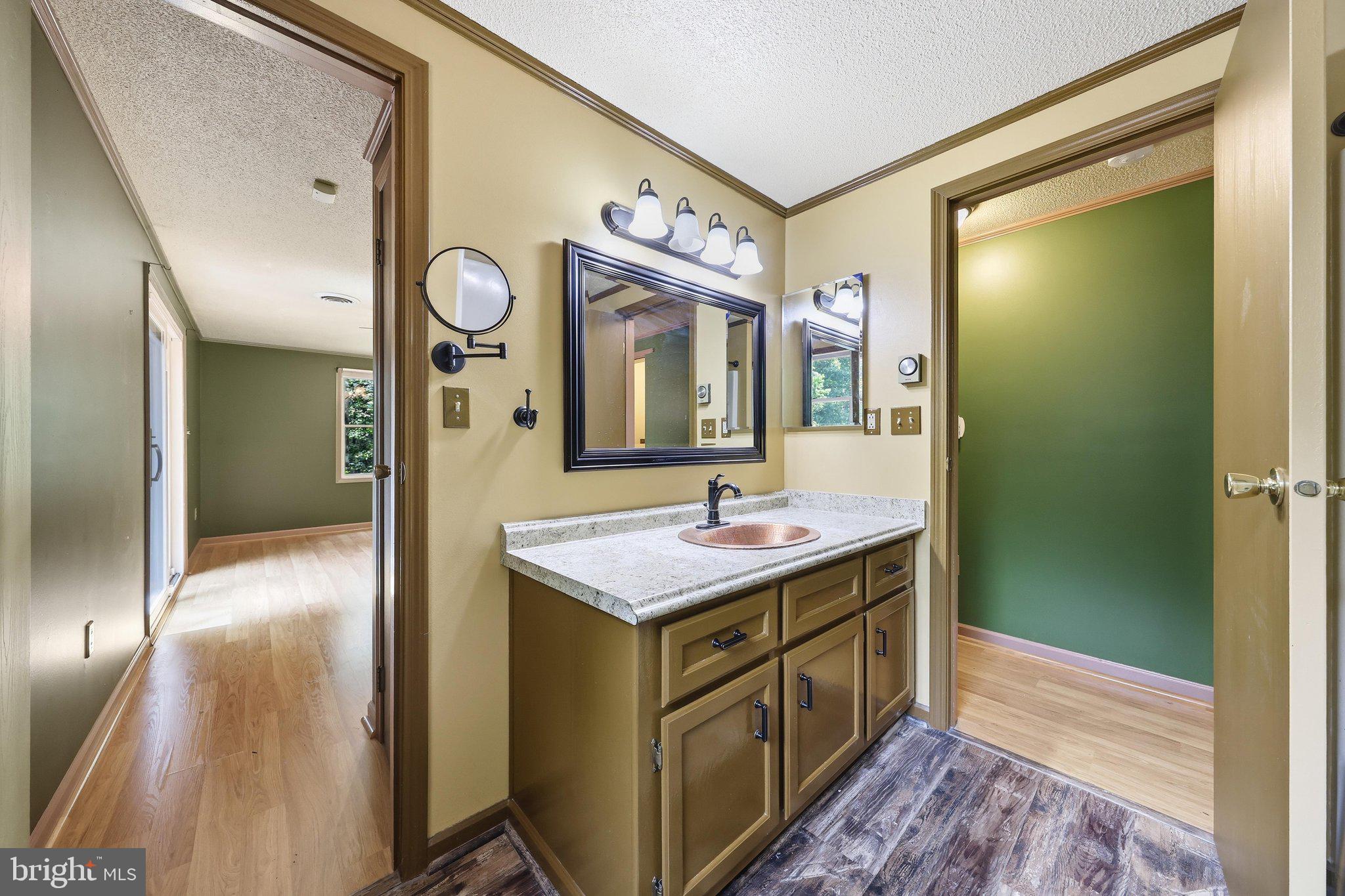 1335 Brown Road Knoxville, MD 21758 - Photo 29 of 68 Hall Bathroom