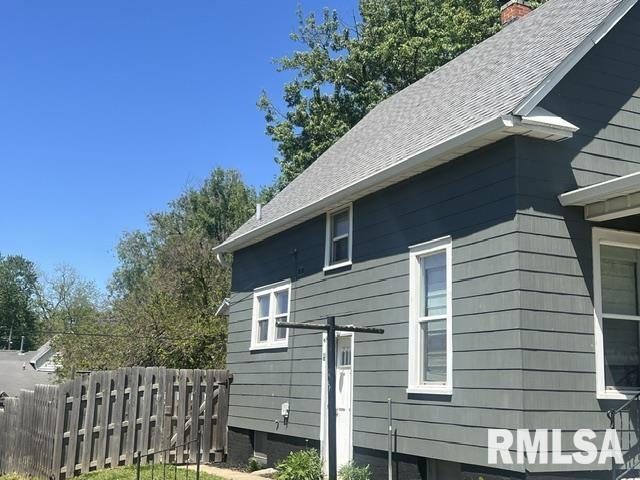 636 North 8th Avenue Canton, IL 61520 - Photo 2 of 33