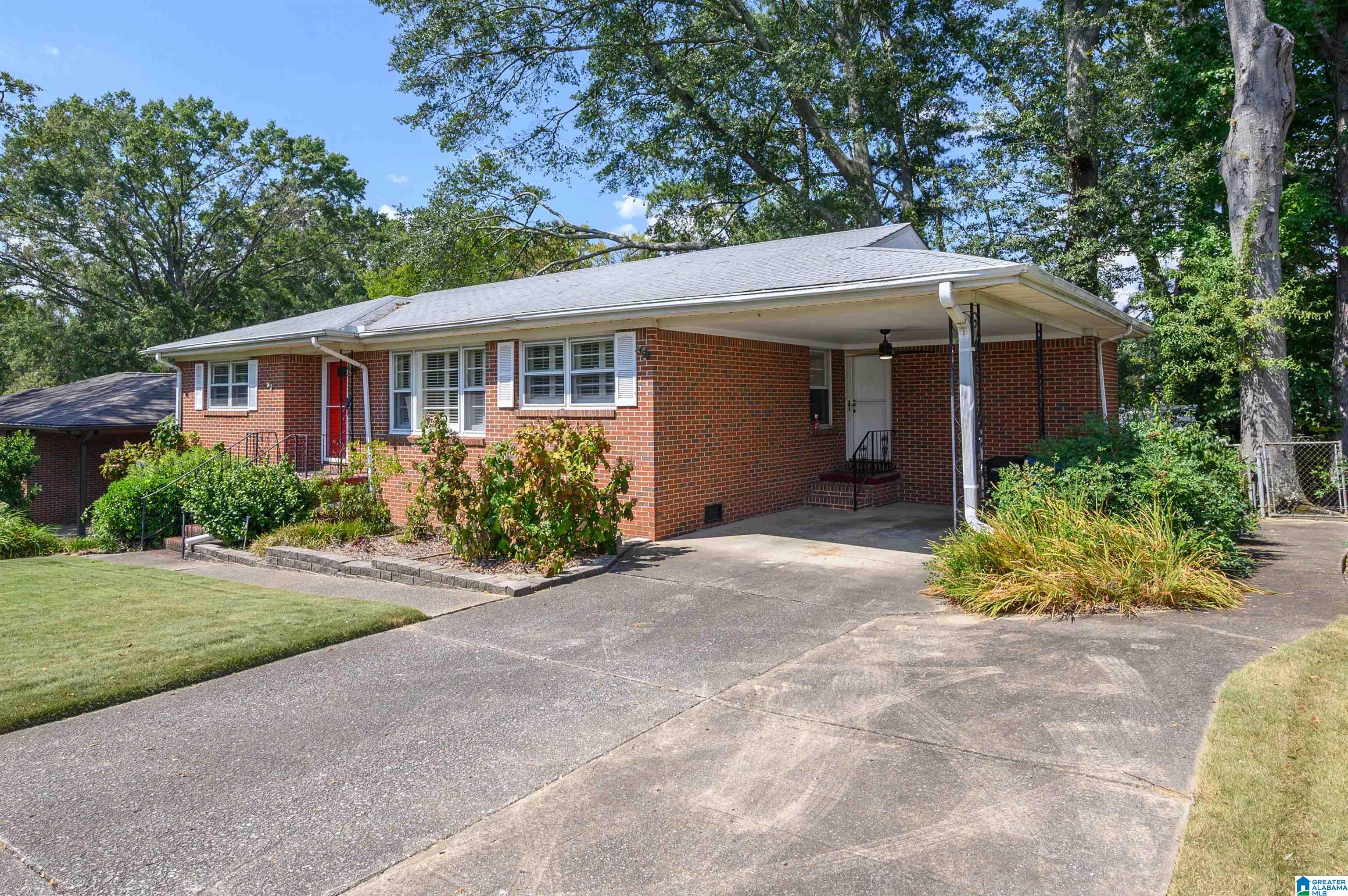 148 Ridgemoor Drive Birmingham, AL 35209 - Photo 2 of 52