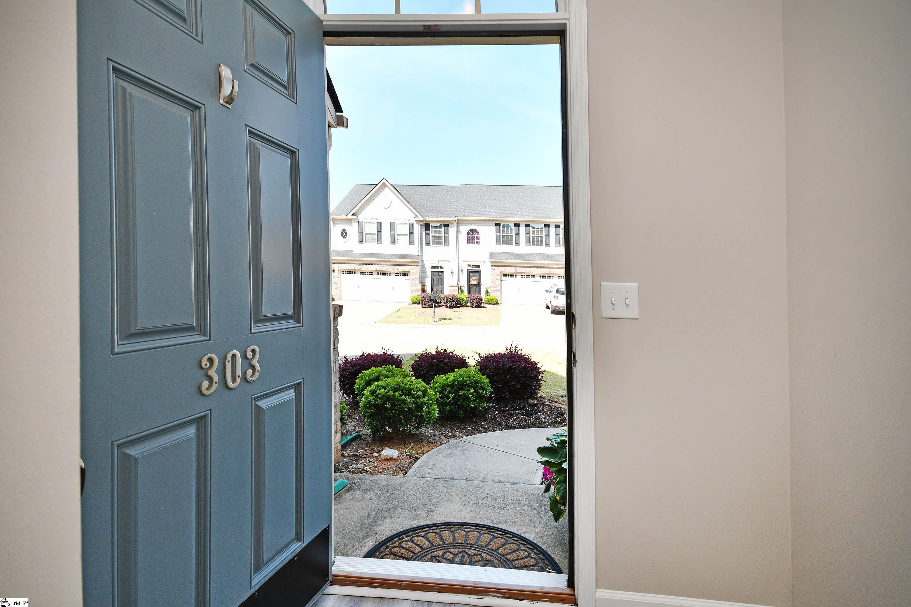 303 Corday Lane Greer, SC 29650 - Photo 4 of 28