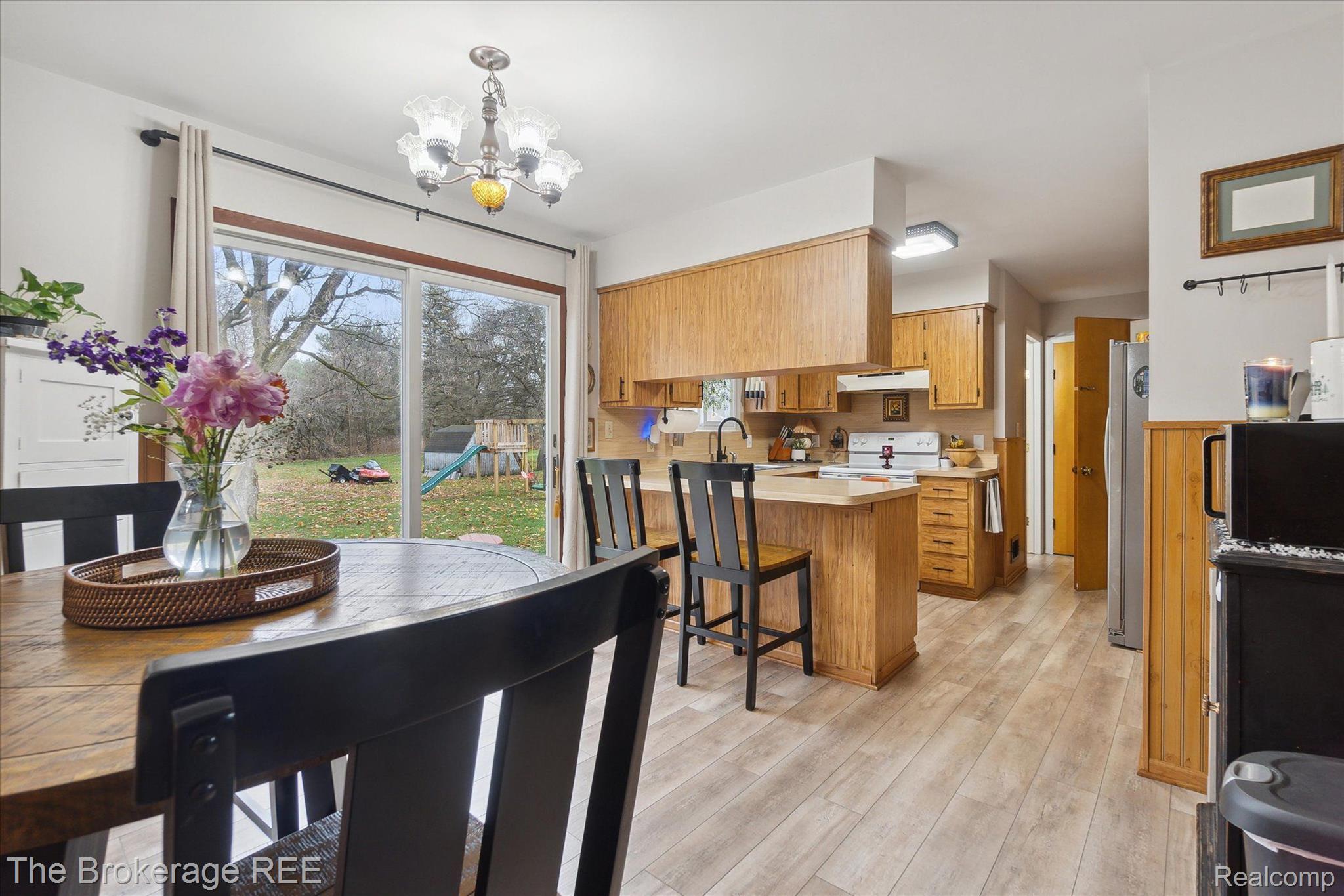 10161 East Coldwater Road Davison, MI 48423 - Photo 10 of 34 Gallery Image 10
