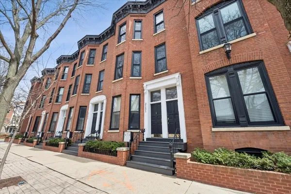 $525,000 | 2151 North Seminary Avenue, Unit B, Chicago, IL 60614
