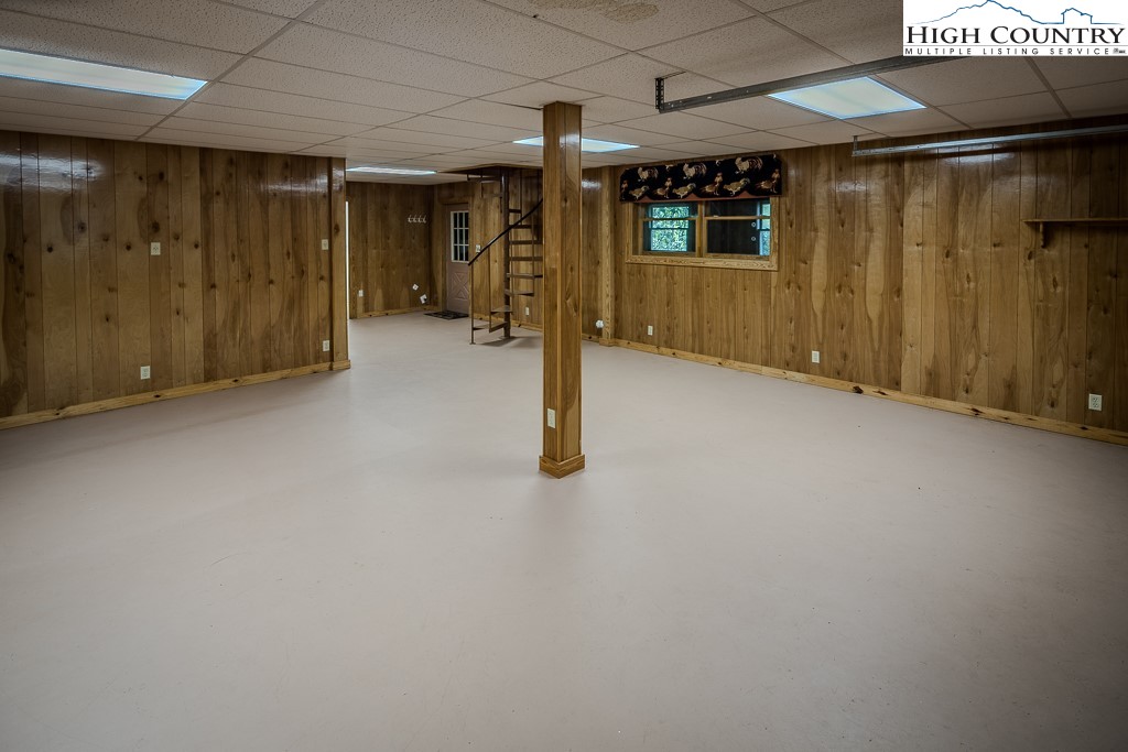 478 Laurel Hills Road Newland, NC 28657 - Photo 38 of 47 Gallery Image 38